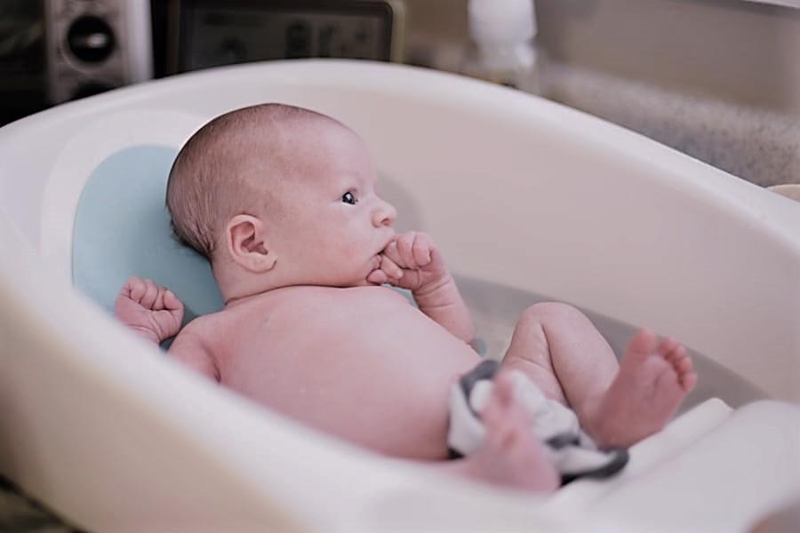 Primer baño bebé