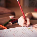 Educación primaria en España: fomenta el desarrollo integral y potencia las habilidades clave desde los 6 años, preparando a los niños para el futuro